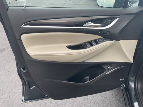 Used 2018 Buick Enclave Premium w/ Experience Buick Package image 11