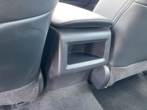 Used 2023 Toyota Camry SE FWD image 18