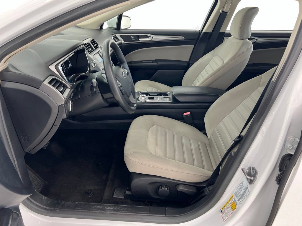 Used 2018 Ford Fusion S FWD image 18