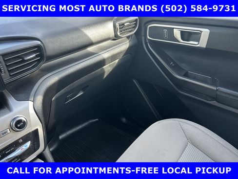 Used 2021 Ford Explorer Base w/ Class III Trailer Tow Package image 24