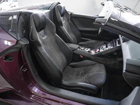 Used 2016 Lamborghini Huracan LP 610-4 image 32