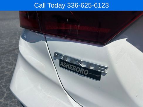 Used 2024 Kia Forte LXS FWD image 13