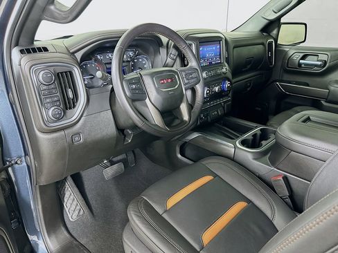 Used 2022 GMC Sierra 1500 AT4 w/ AT4 Preferred Package image 9