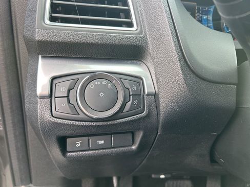 Used 2018 Ford Explorer Sport w/ Ford Safe & Smart Package image 19