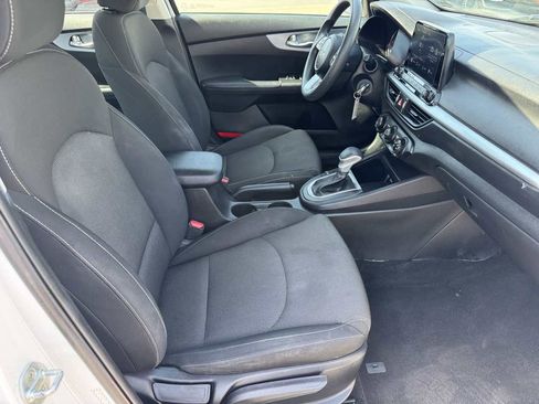 Used 2023 Kia Forte LXS FWD image 16