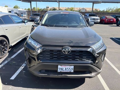 Certified 2022 Toyota RAV4 LE FWD image 3