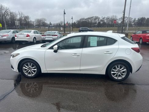 Used 2015 MAZDA MAZDA3 i Grand Touring image 8