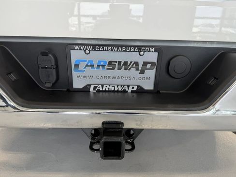 Used 2025 Chevrolet Silverado 1500 LT AWD/4WD image 17