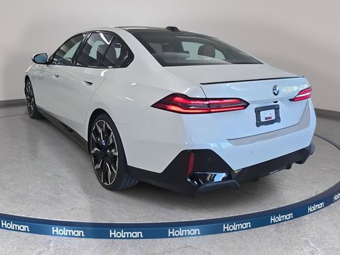 Used 2026 BMW 530i 530i w/ M Sport Package image 9