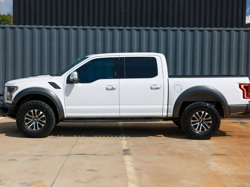 Used 2018 Ford F150 Raptor w/ Equipment Group 802A Luxury image 3