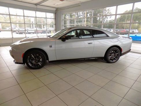New 2026 Dodge Charger Scat Pack w/ Blacktop Package AWD/4WD image 4