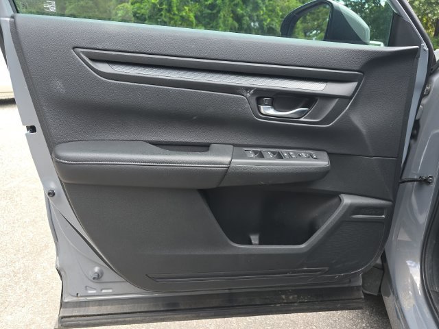 Used 2025 Honda CR-V LX image 21