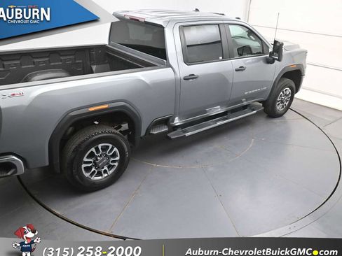 Used 2024 GMC Sierra 3500 Pro AWD/4WD image 32