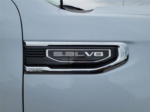 New 2026 GMC Sierra 1500 SLT w/ SLT Premium Package AWD/4WD image 7
