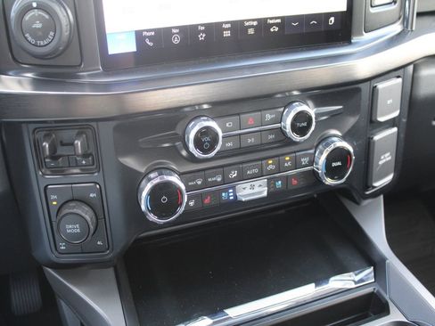 New 2026 Ford F250 Lariat w/ Lariat Ultimate Package image 16