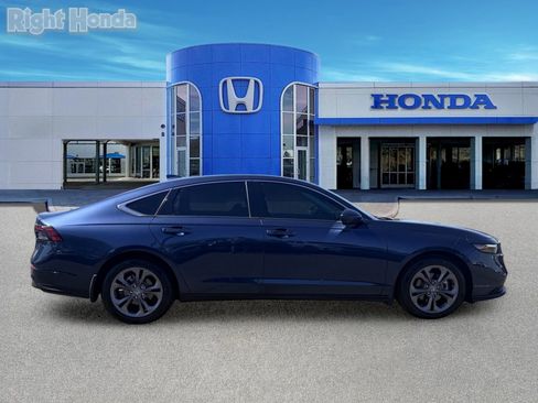 Used 2023 Honda Accord EX image 8