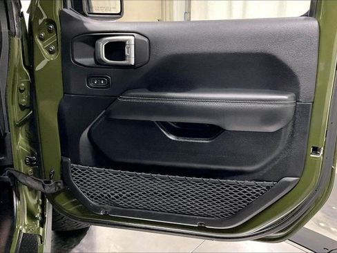 Used 2021 Jeep Wrangler Unlimited Rubicon AWD/4WD image 24