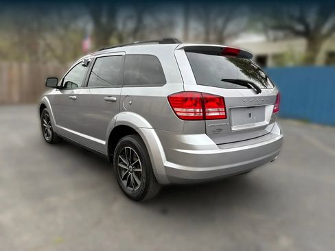 Used 2018 Dodge Journey SE w/ Popular Equipment Group image 5