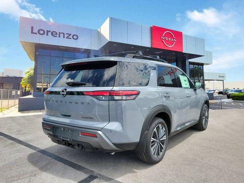 New 2026 Nissan Pathfinder Platinum w/ Cargo Package FWD image 4
