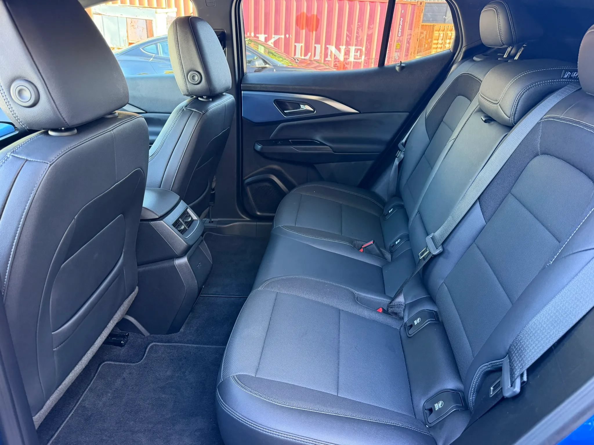 Used 2024 Chevrolet Equinox EV LT FWD image 15
