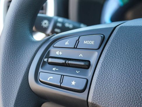 New 2026 Hyundai Venue SE image 32