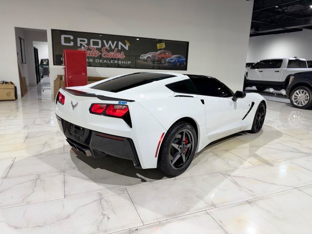 Used 2017 Chevrolet Corvette Stingray Coupe w/ 1LT RWD image 9