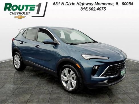 Used 2025 Buick Encore GX Preferred w/ Comfort Package FWD image 4