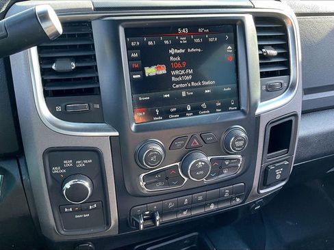 Used 2018 RAM 2500 Power Wagon w/ Luxury Group AWD/4WD image 10