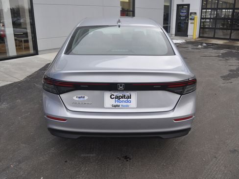 Certified 2025 Honda Accord LX image 6