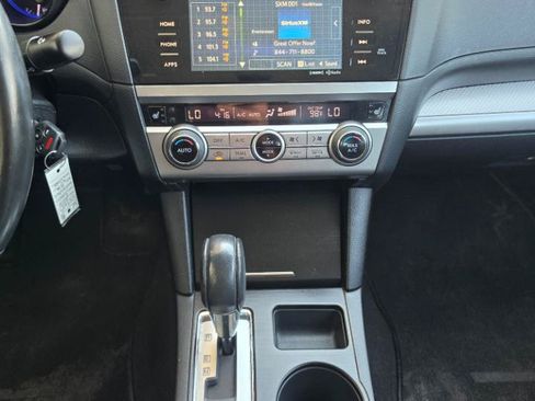 Used 2016 Subaru Legacy 2.5i Premium AWD/4WD image 16