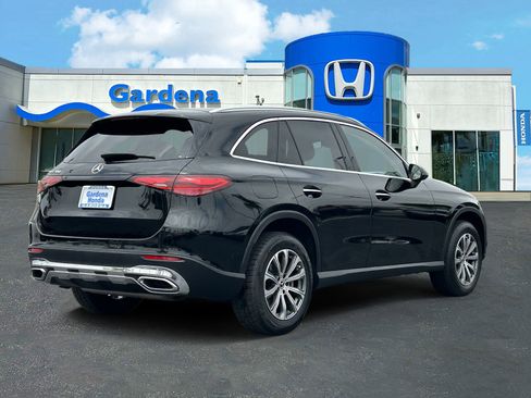Used 2024 Mercedes-Benz GLC 300 image 6