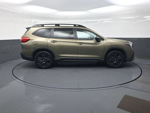Used 2024 Subaru Ascent Onyx Edition AWD/4WD image 2