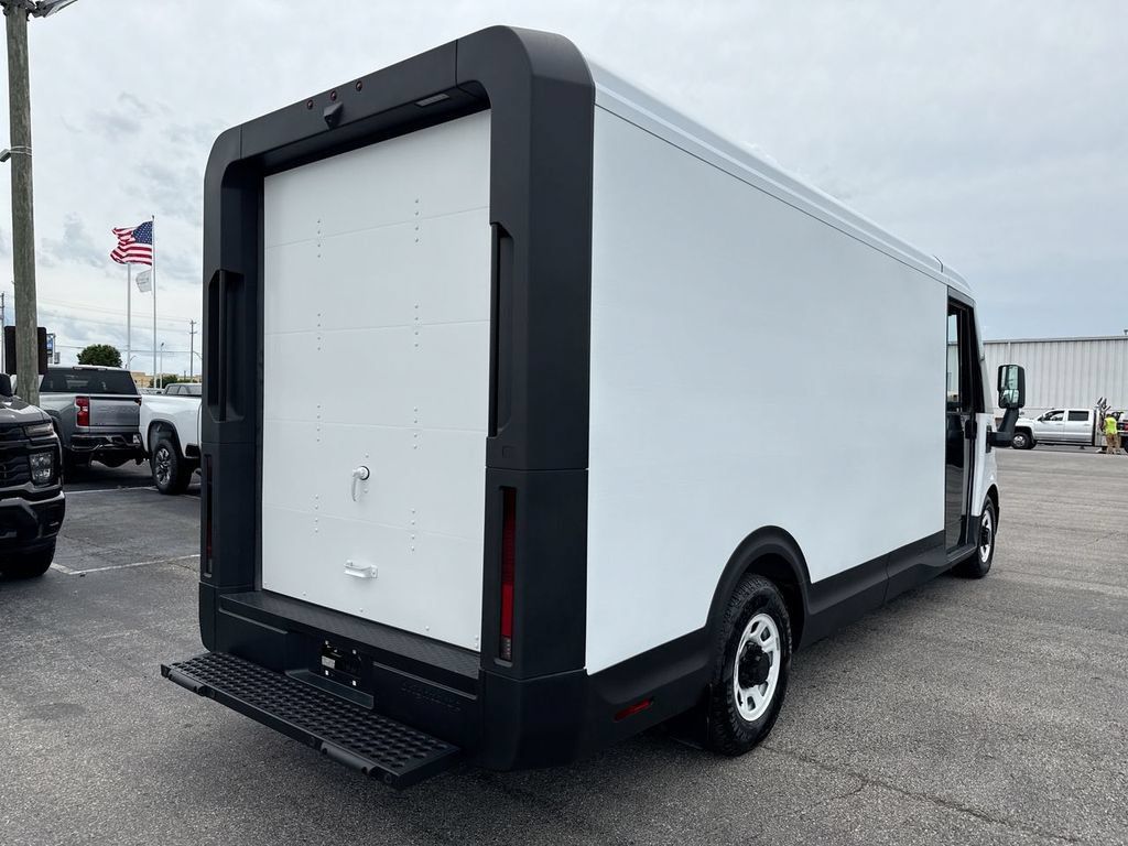 Used 2024 Chevrolet Brightdrop 600 w/ Battery Pack, Max Range AWD/4WD image 5