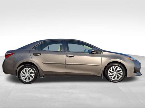Used 2019 Toyota Corolla LE FWD image 7