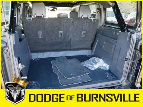 Used 2024 Ford Bronco Black Diamond image 13