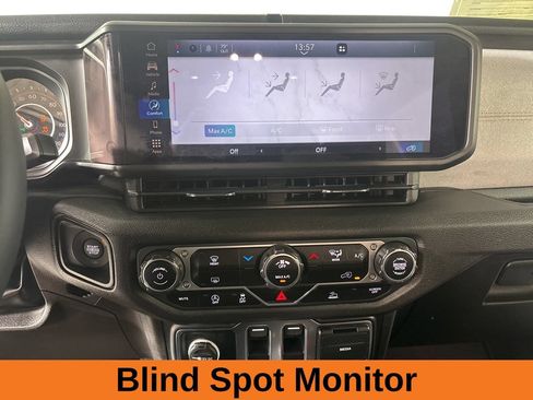 Used 2024 Jeep Wrangler Sport AWD/4WD image 15
