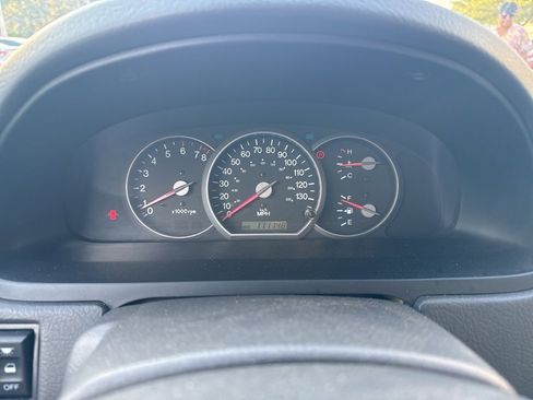 Used 2005 Kia Sedona EX image 20