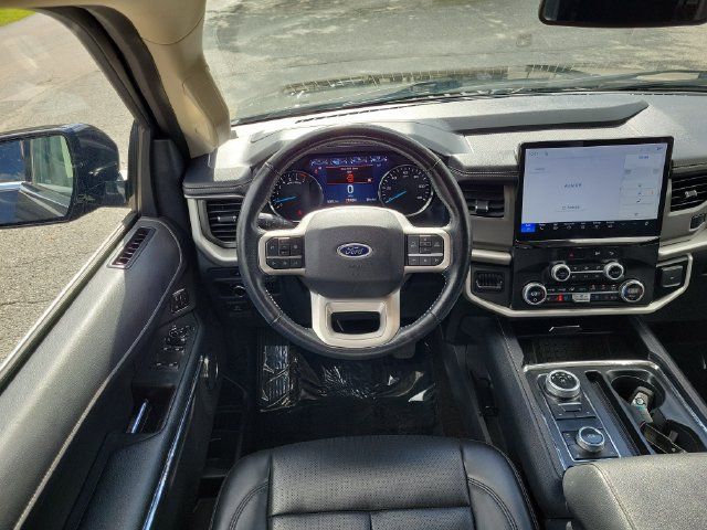 Used 2023 Ford Expedition Max XLT AWD/4WD image 10