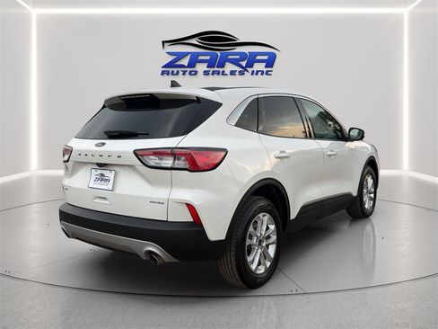 Used 2021 Ford Escape SE w/ Cold Weather Package AWD/4WD image 7