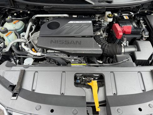 Used 2023 Nissan Rogue SV image 26