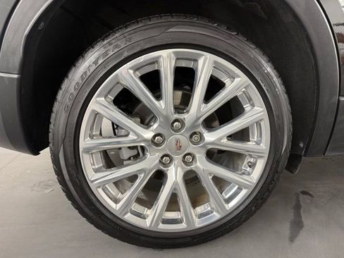 Used 2019 Cadillac XT4 Premium Luxury image 11