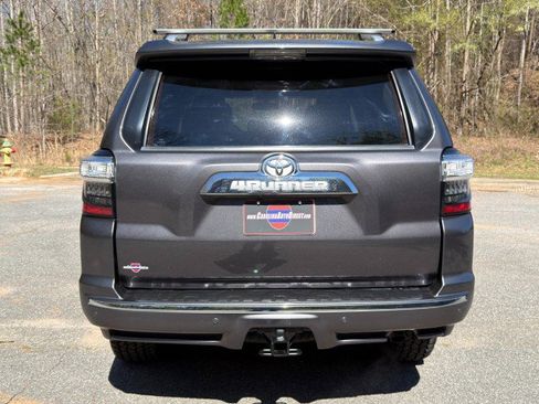 Used 2018 Toyota 4Runner Limited image 17