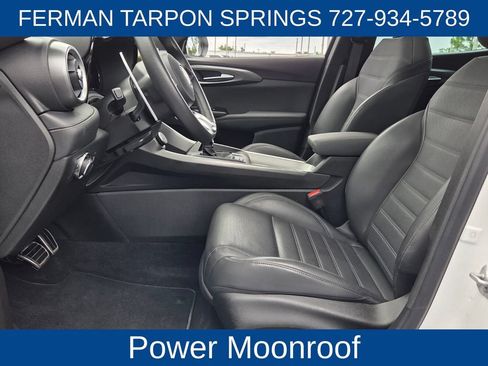Used 2024 Alfa Romeo Tonale Veloce w/ Premium Interior Package AWD/4WD image 14