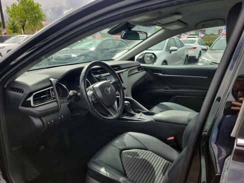Used 2019 Toyota Camry SE image 19