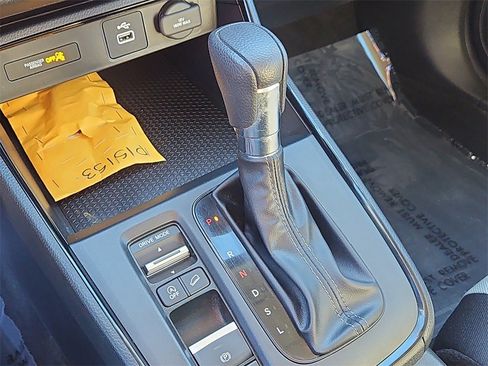 Used 2024 Honda CR-V LX image 22