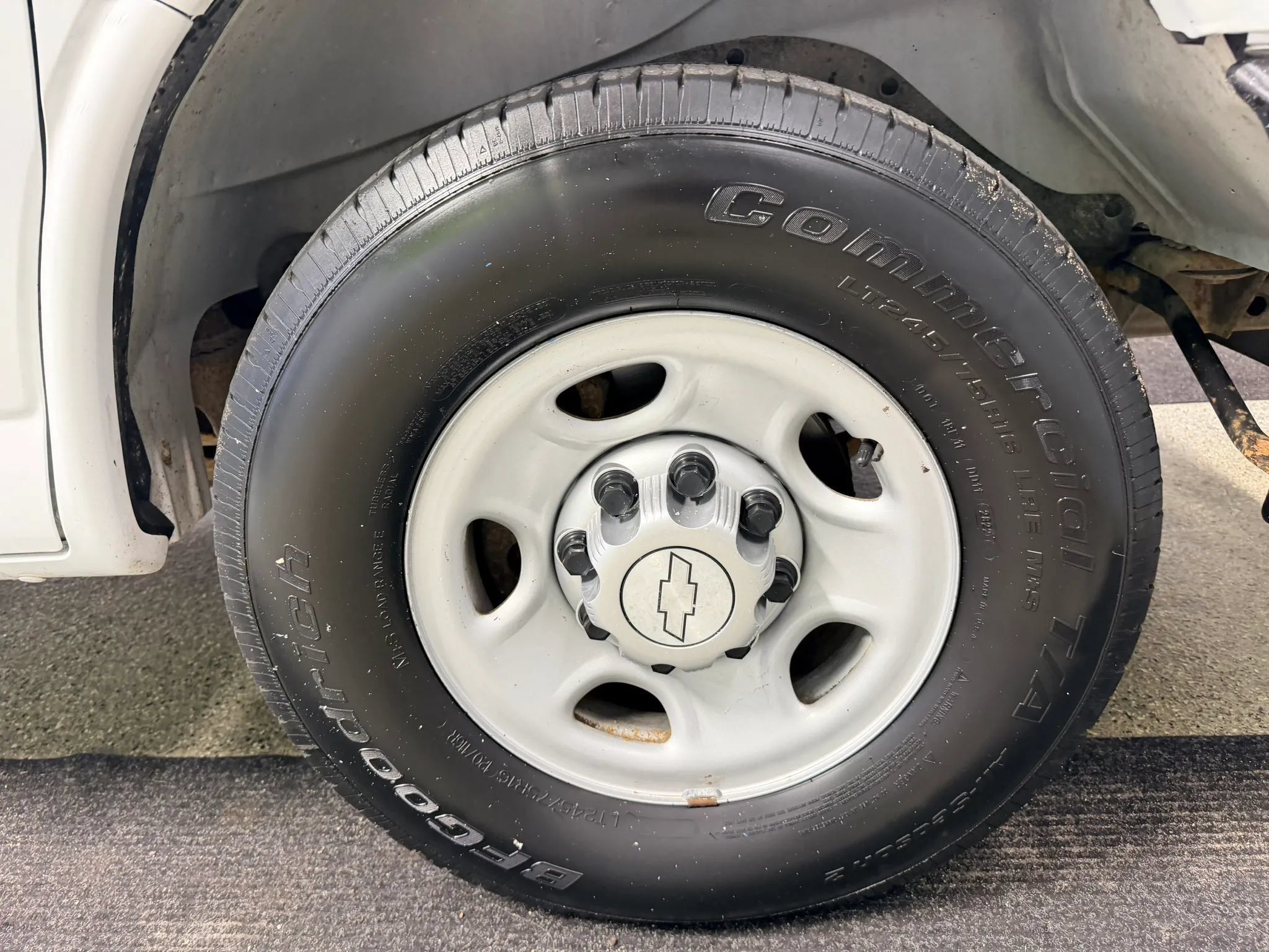 Used 2016 Chevrolet Express 3500 Extended RWD image 16