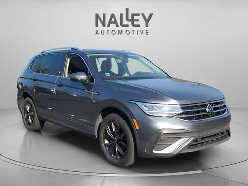 Used 2023 Volkswagen Tiguan SE image 8