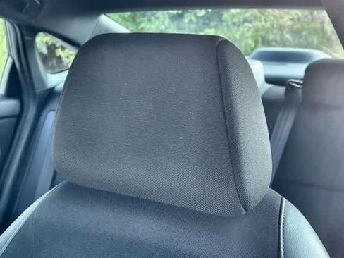 Used 2025 Honda Civic Sport image 25