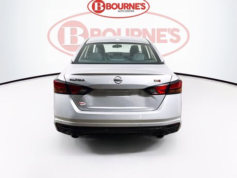 Used 2024 Nissan Altima 2.5 SR image 8