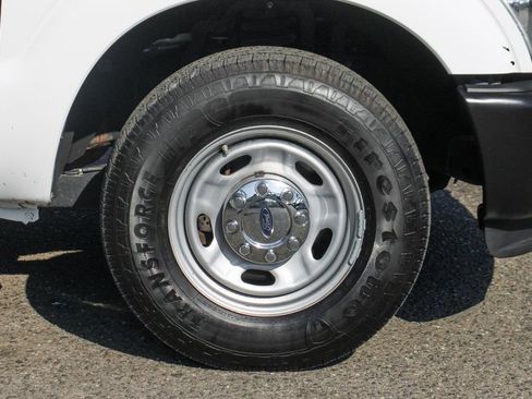 Used 2016 Ford F250 XL w/ Power Equipment Group RWD image 37